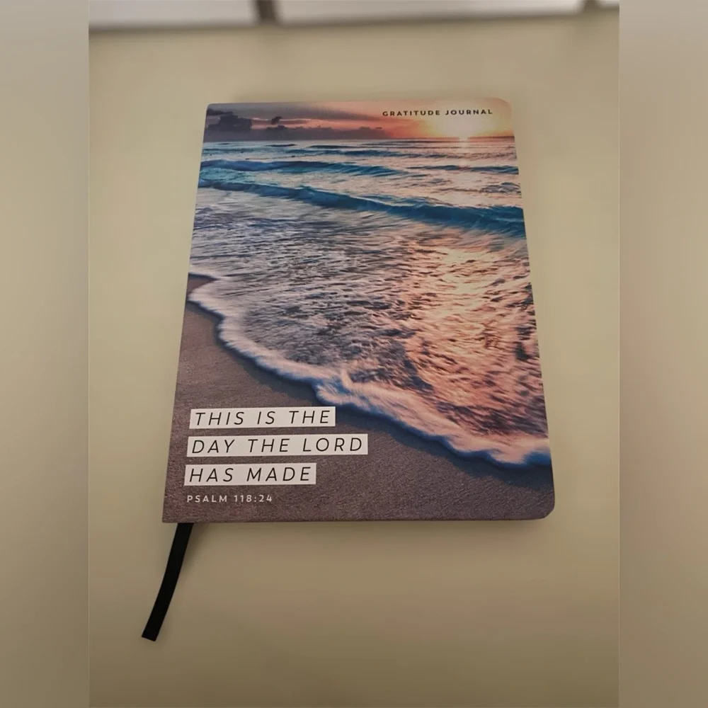 Gratitude Journal with Beach Sunset Cover || NWOT || 6x8